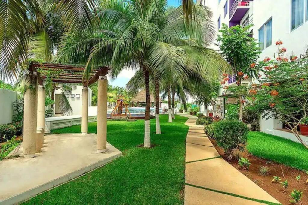 Home & Office Cancun Pool Eksteriør billede
